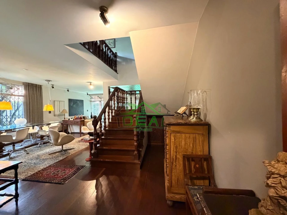 Casa para Venda no Alto da Lapa, 4 Dorm sendo 2 Suítes, 5 Banheiros