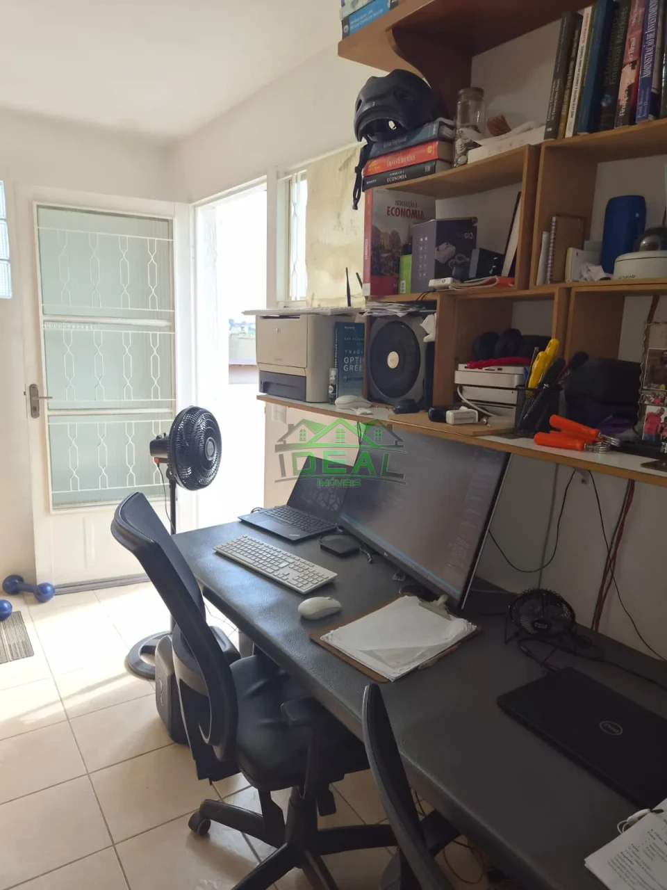 Casa Térrea a Venda- 4 Dormitórios sendo 1 suíte-2 vagas de garagem