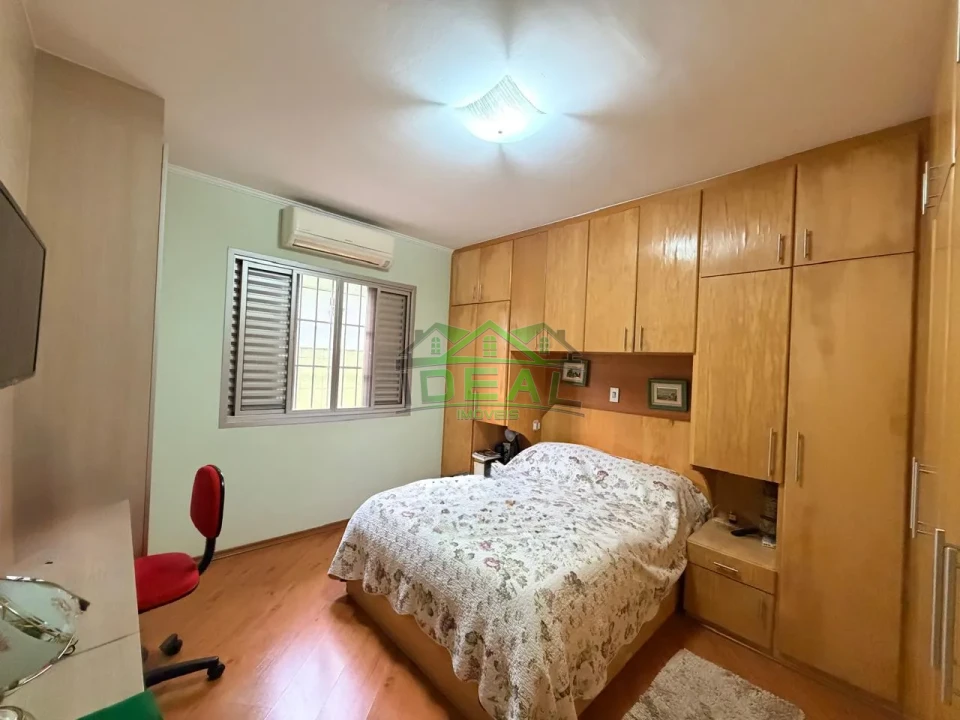 Casa para Venda no Jaguaré, 3 Dormitórios sendo 1 Suíte e 4 Vagas