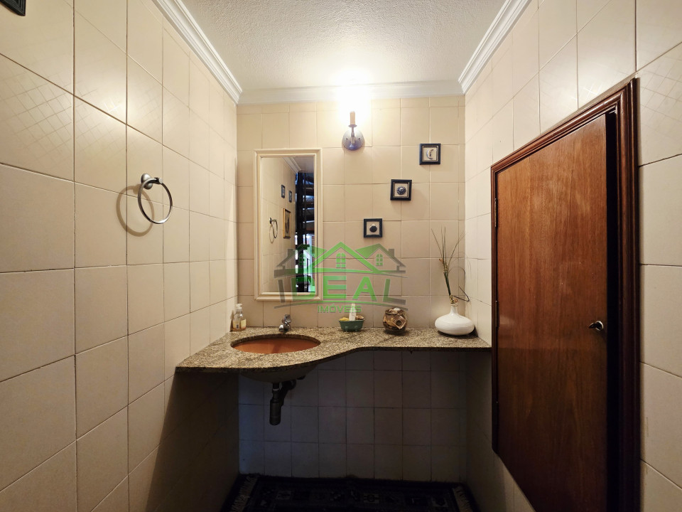 Imagens do imóveis Casa Térrea para Venda na Lapa, 4 dorm(s), 2 suite(s), 7 vaga(s), 500 m²AC e 710AT