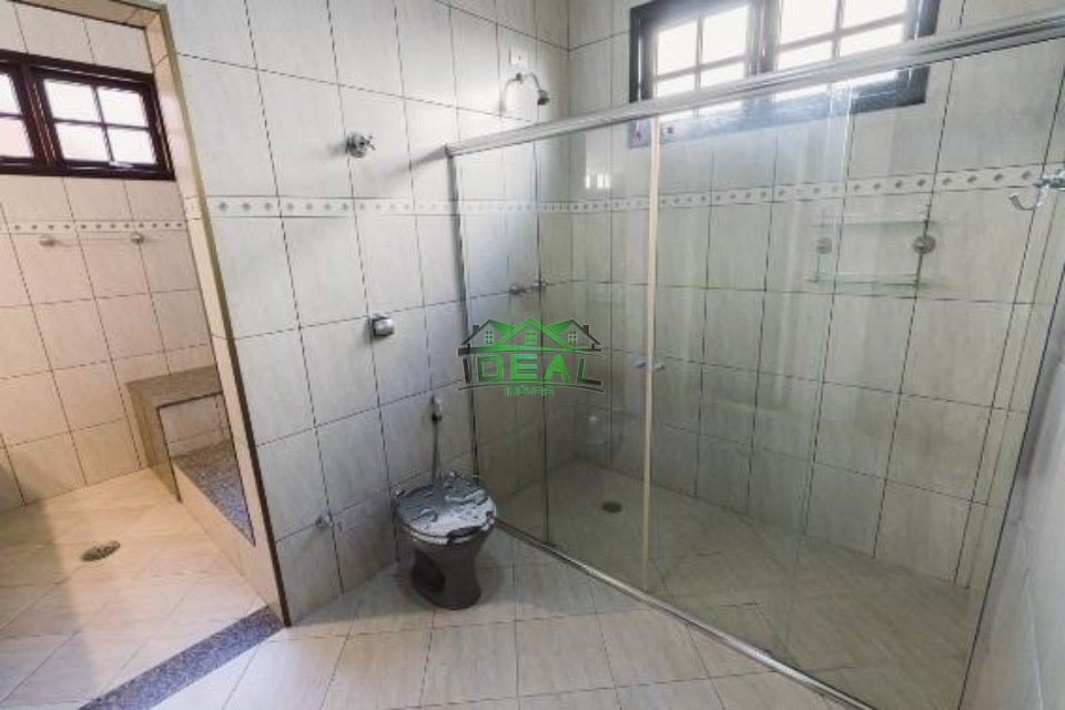 Casa térrea com 3 domitórios , 3 suíte, 5 vagas, 340 m, 627 m Imagens do imóveis Casa térrea com 3 domitórios , 3 suíte, 5 vagas, 340 m, 627 m