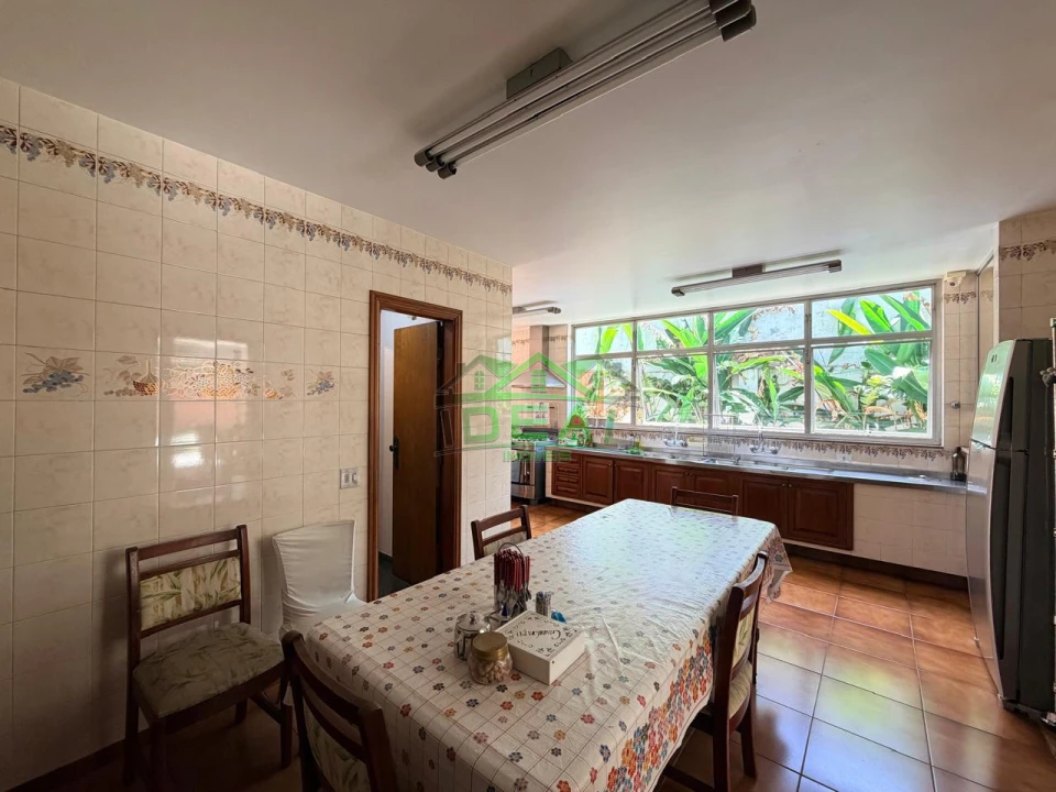 Imagens do imóveis Espaçoso Sobrado para Venda no Alto da Lapa, 4 suítes, 6 Banheiros e 6 Vagas