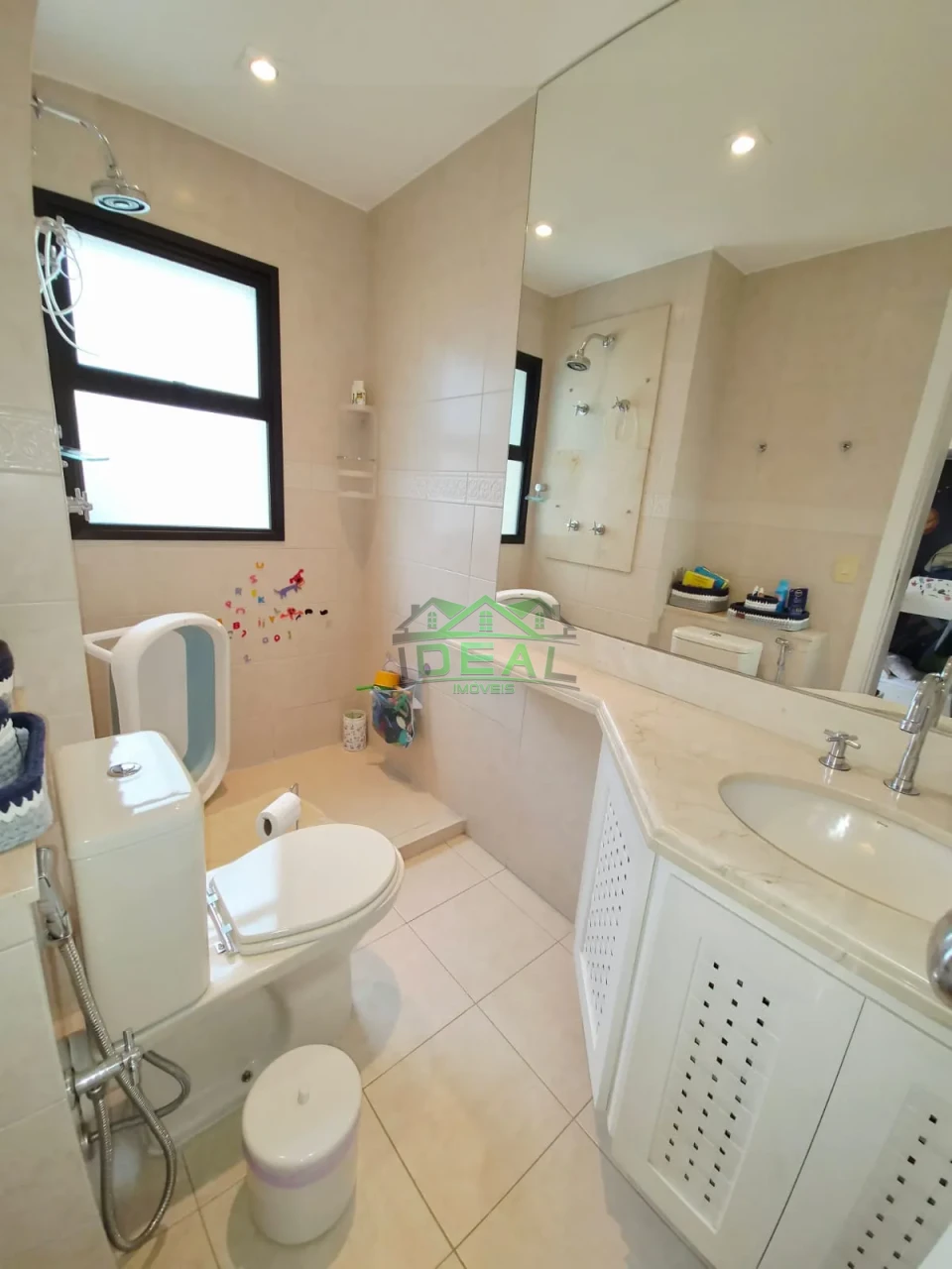 Imagens do imóveis Apartamento Duplex a venda, 3 suítes, 4 vagas de garagem