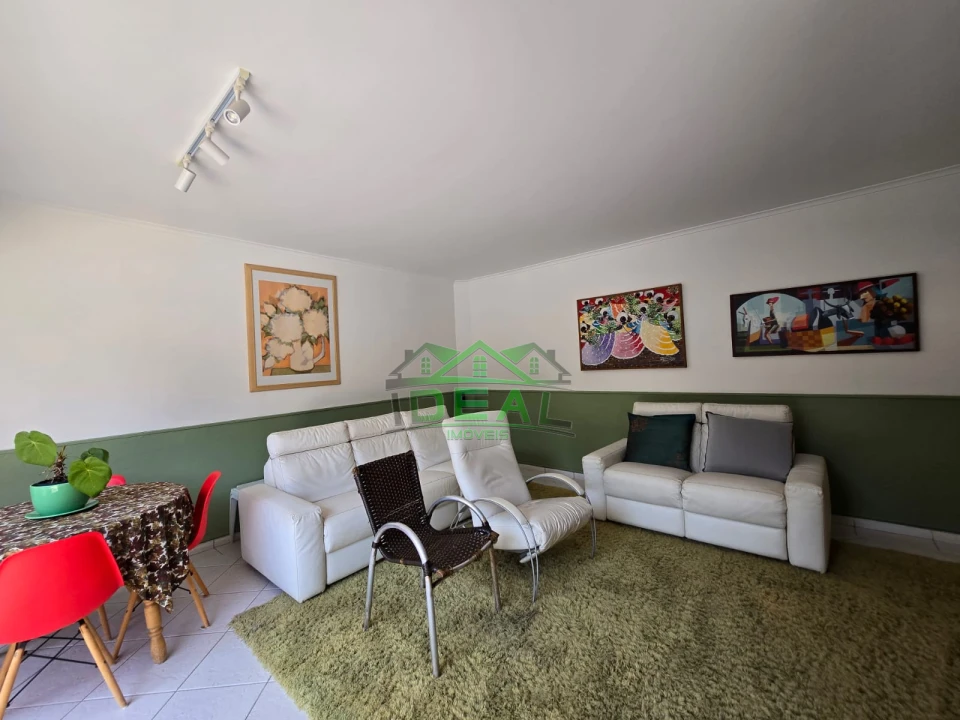 Casa Térrea para Venda no Alto de Pinheiros, 4 Dorms, 2 Suítes e 6 Vagas