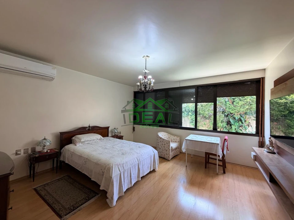 Imagens do imóveis Espaçoso Sobrado para Venda no Alto da Lapa, 4 suítes, 6 Banheiros e 6 Vagas