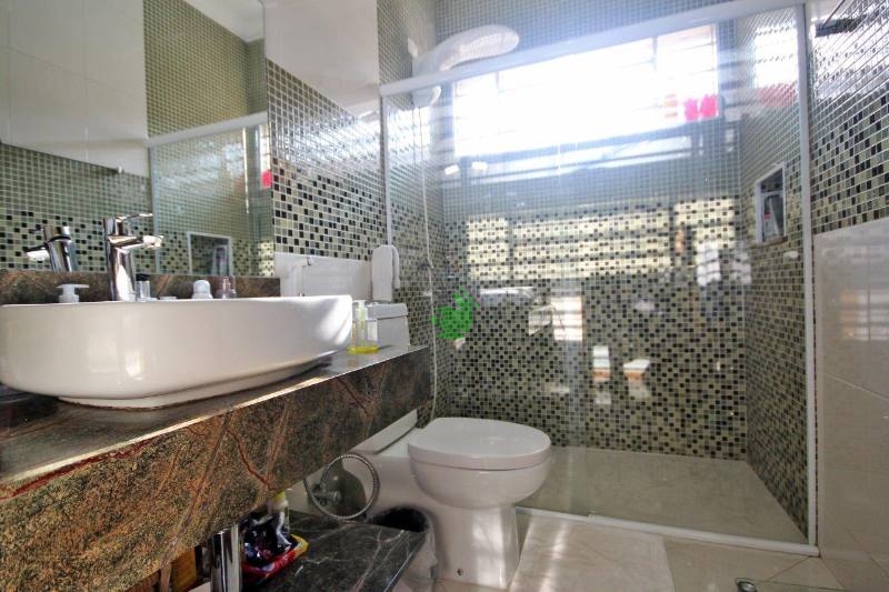 Casa Térrea para Venda no bairro Alto da Lapa, 3 suíte, 5 vagas, 215 m, 409 m Imagens do imóveis Casa Térrea para Venda no bairro Alto da Lapa, 3 suíte, 5 vagas, 215 m, 409 m