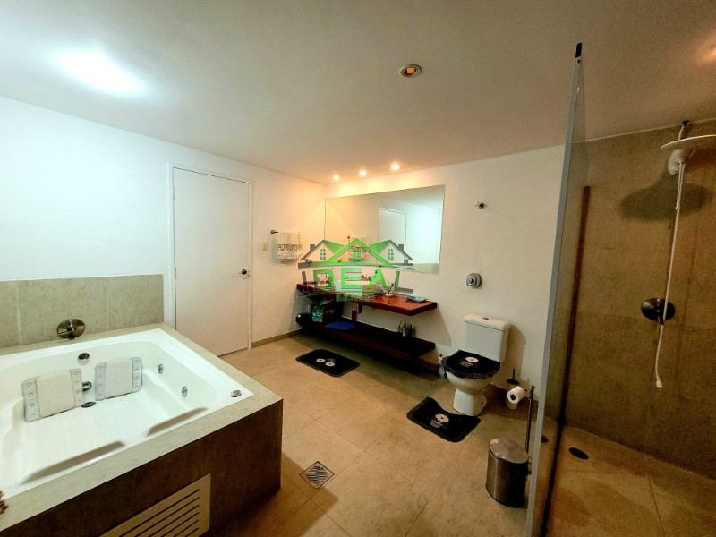 Sobrado para Venda no Alto da Lapa, 4 dorm(s), 2 suite(s), 4 vaga(s), 463 m², Reformada!