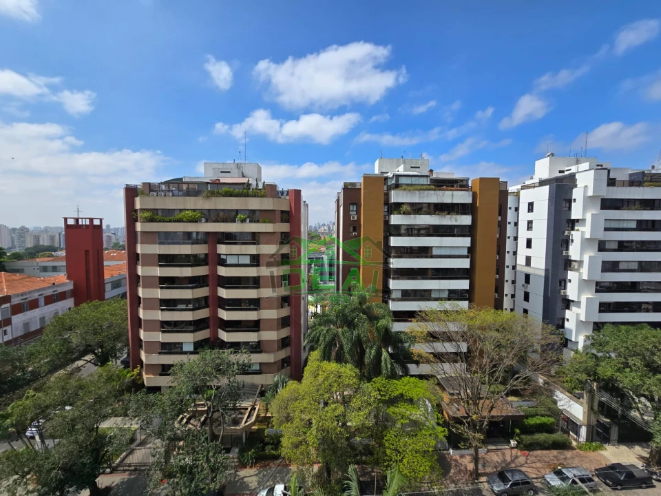 Apartamento para Venda Reformado no Alto da Lapa
