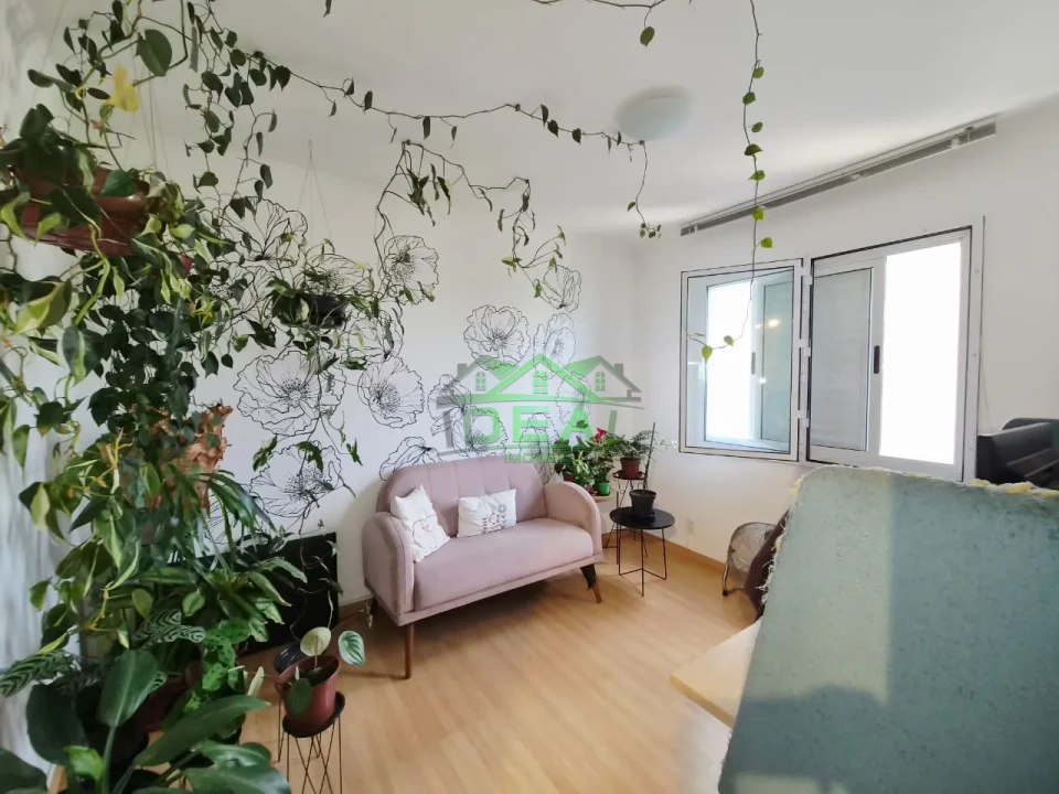 Apartamento a venda com 3 dormitórios , sendo 2 suítes, 3 vagas