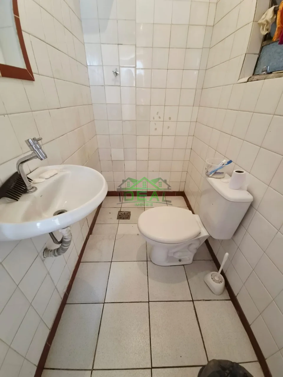 Imagens do imóveis Excelente Imóvel, com 3 dormitórios, 6 vagas de garagem