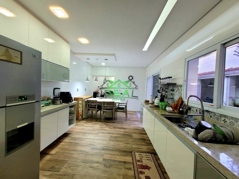 Sobrado para Venda no Alto da Lapa, 4 dorm(s), 2 suite(s), 4 vaga(s), 463 m², Reformada!