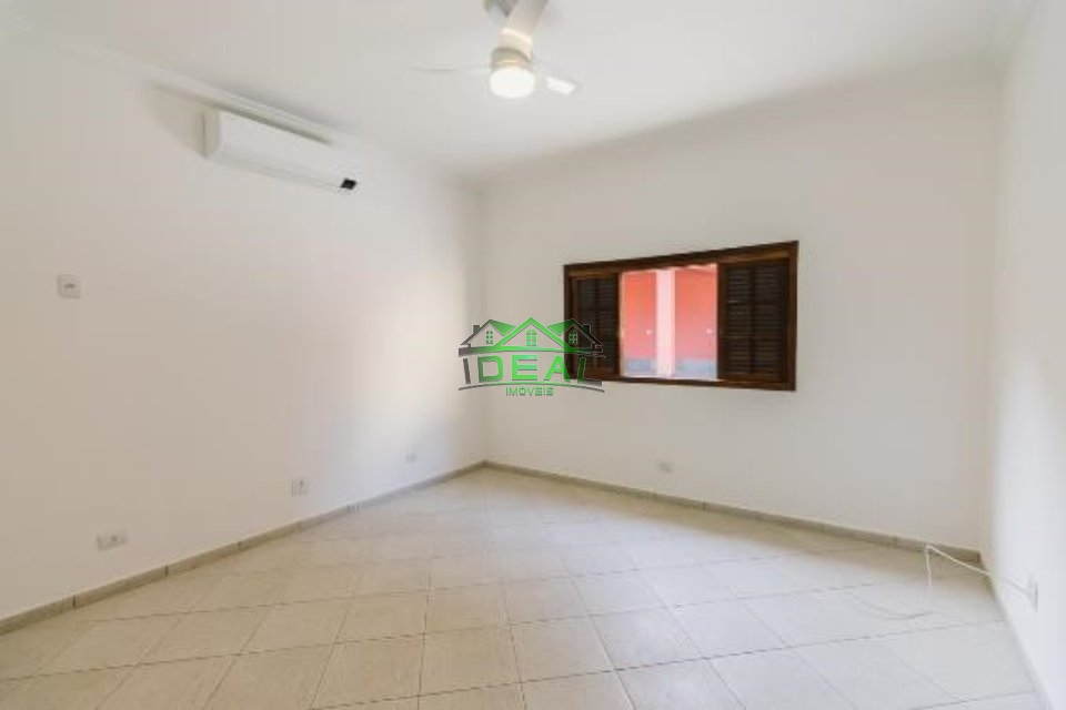 Casa térrea com 3 domitórios , 3 suíte, 5 vagas, 340 m, 627 m Imagens do imóveis Casa térrea com 3 domitórios , 3 suíte, 5 vagas, 340 m, 627 m