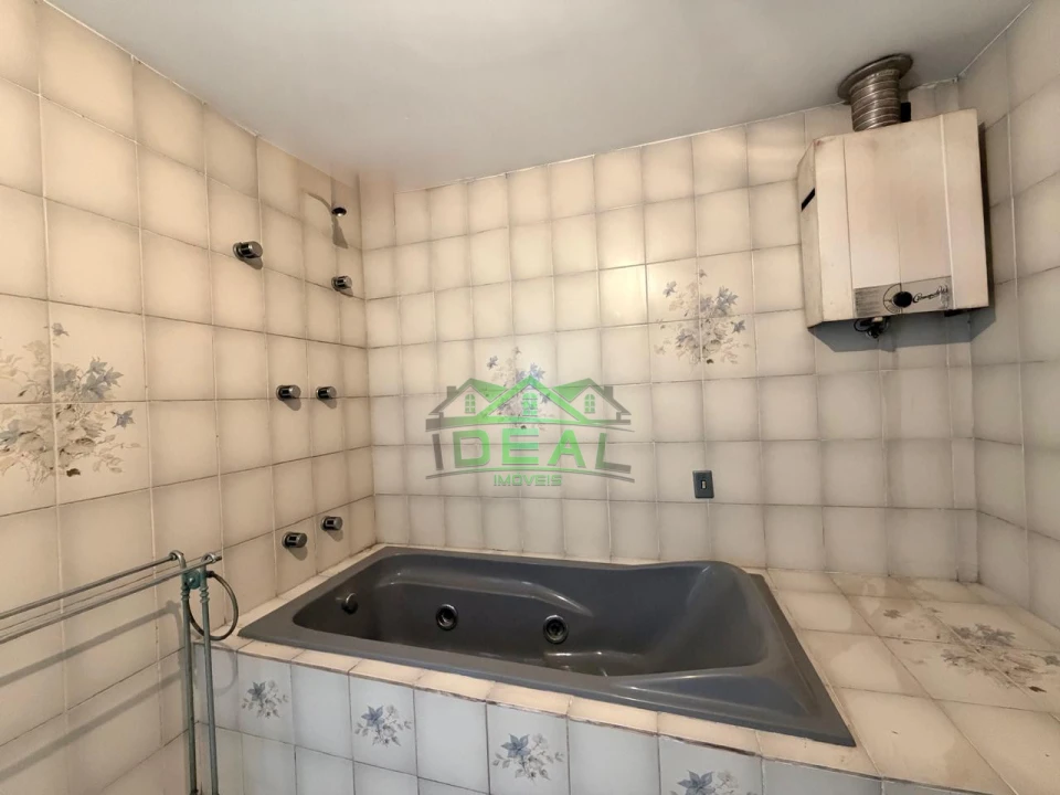 Sobrado para Venda no bairro Alto da Lapa, 3 dorm, 1 suíte, 4 vagas, 180 m