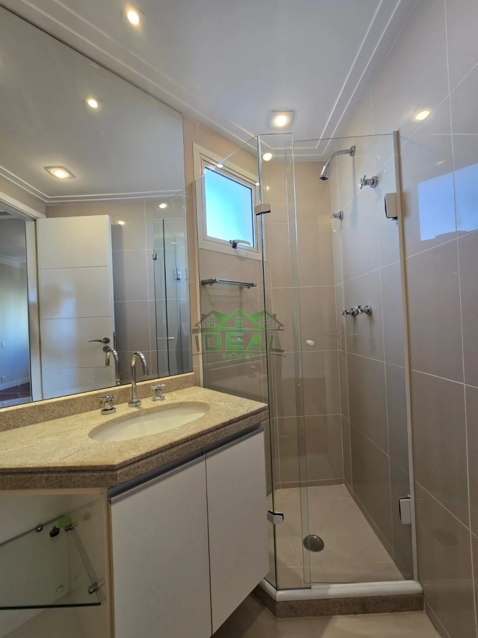Imagens do imóveis Apartamento à venda no Alto da Lapa, com 366m² e uma unidade por andar