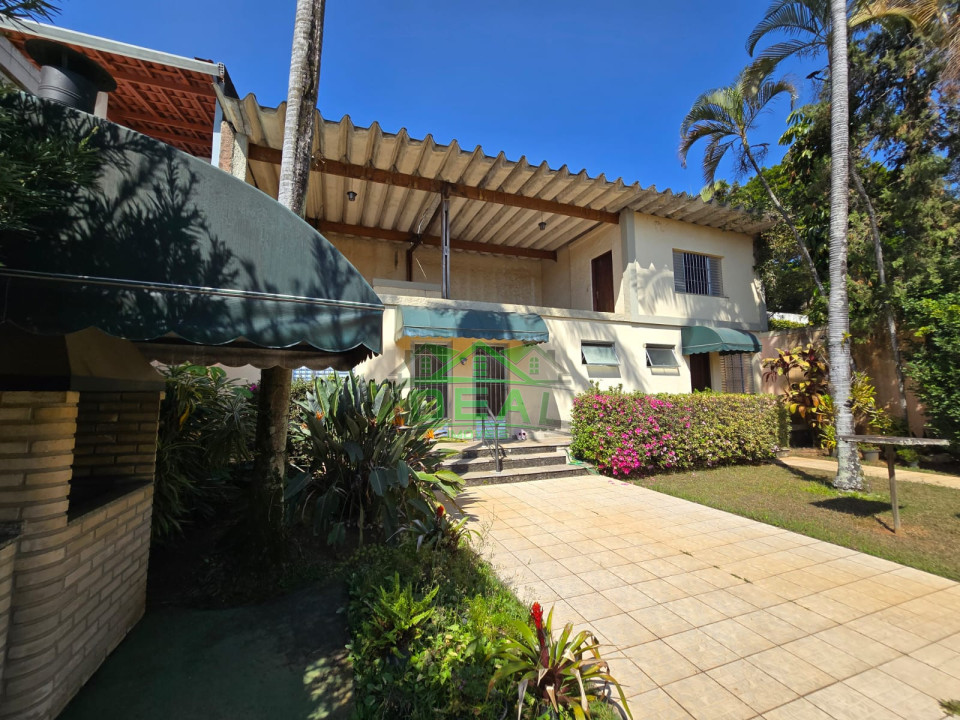 Casa à venda no Alto da Lapa, com possibilidade de uso residencial e comercial