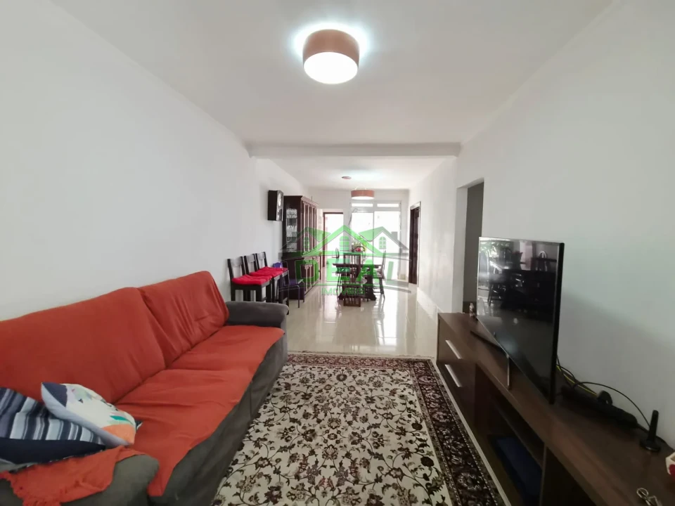 Casa Térrea a Venda- 4 Dormitórios sendo 1 suíte-2 vagas de garagem