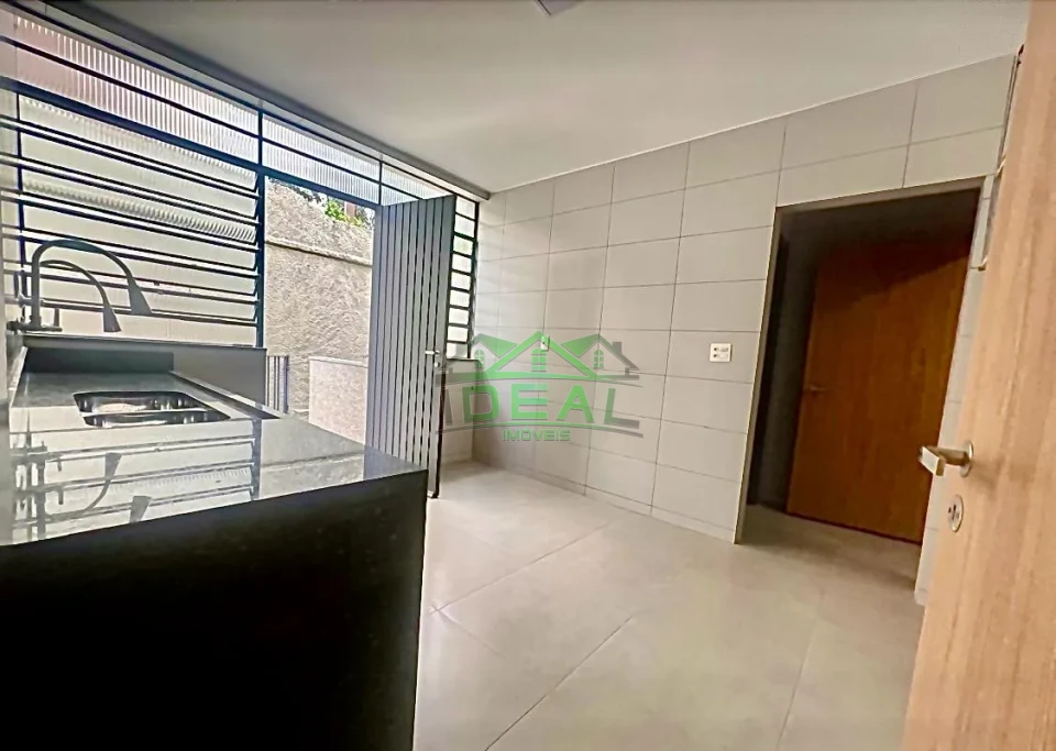 Sobrado para Locação ou Venda na Vila Mariana | 3 dormitórios sendo 1 suíte, 3 vagas