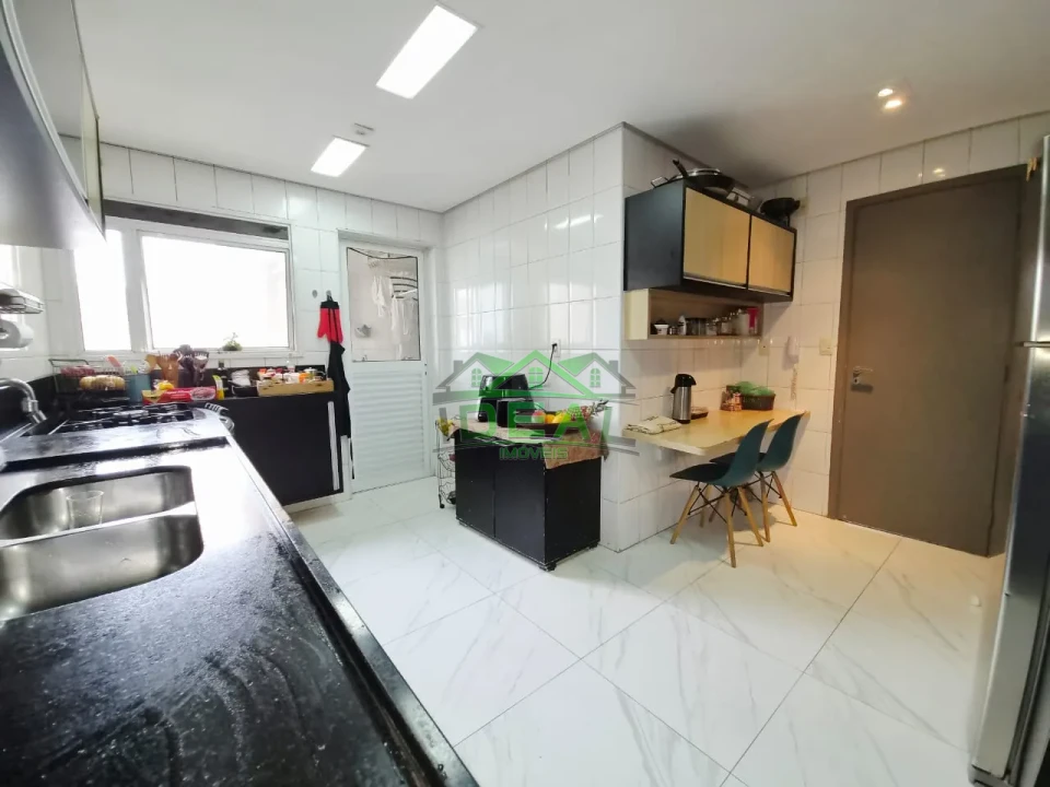 Apartamento a Venda. 3 Suítes. Varanda Gourmet. 2 vagas de garagem