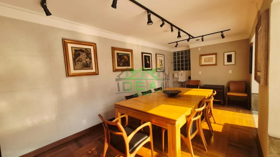 Imagens do imóveis Linda Casa com 4 suítes,6 vagas de garagem . Lazer completo