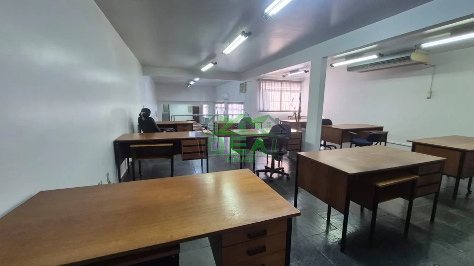 Imagens do imóveis Comercial Para locação,10 salas,13 vagas de garagem