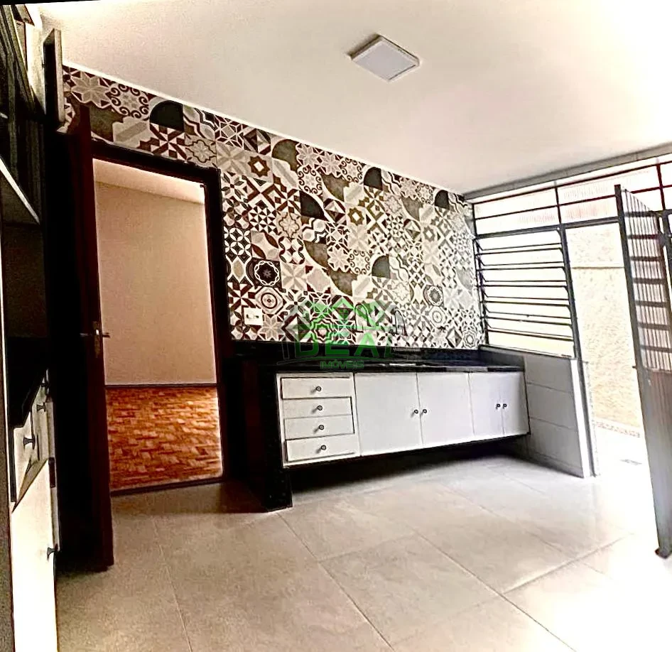 Sobrado para Locação ou Venda na Vila Mariana | 3 dormitórios sendo 1 suíte, 3 vagas