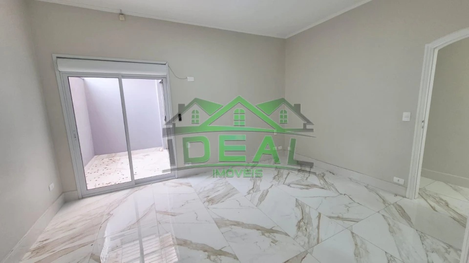 Imagens do imóveis Excelente Casa Térrea , Totalmente Reformada, 3 Suítes,4 vagas