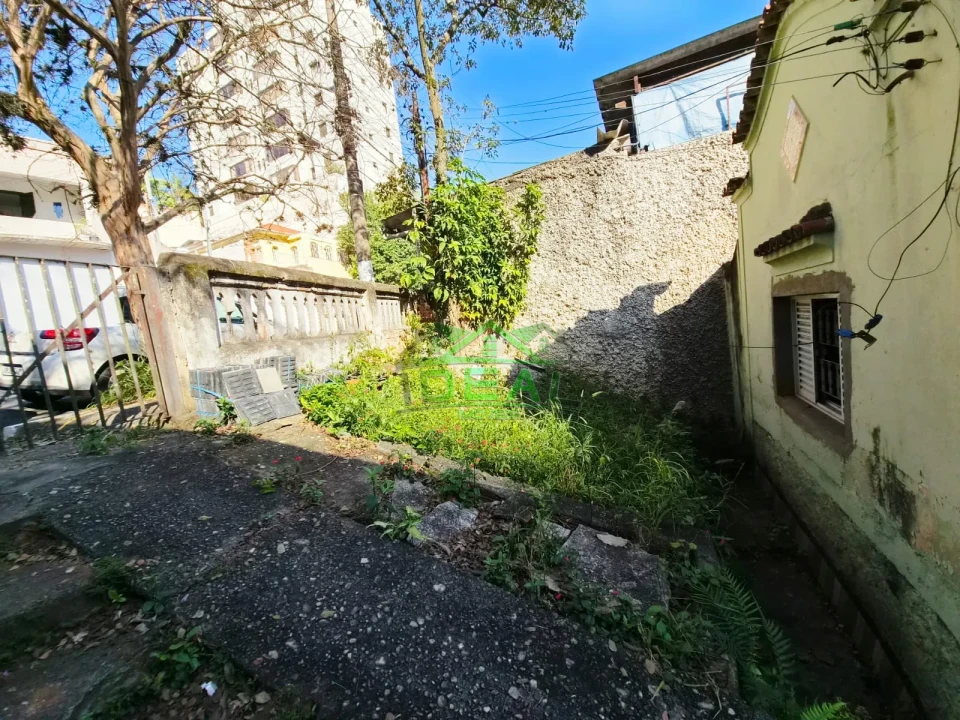 Casa térrea a venda, 2 casas no mesmo terreno, 3 vagas de garagem