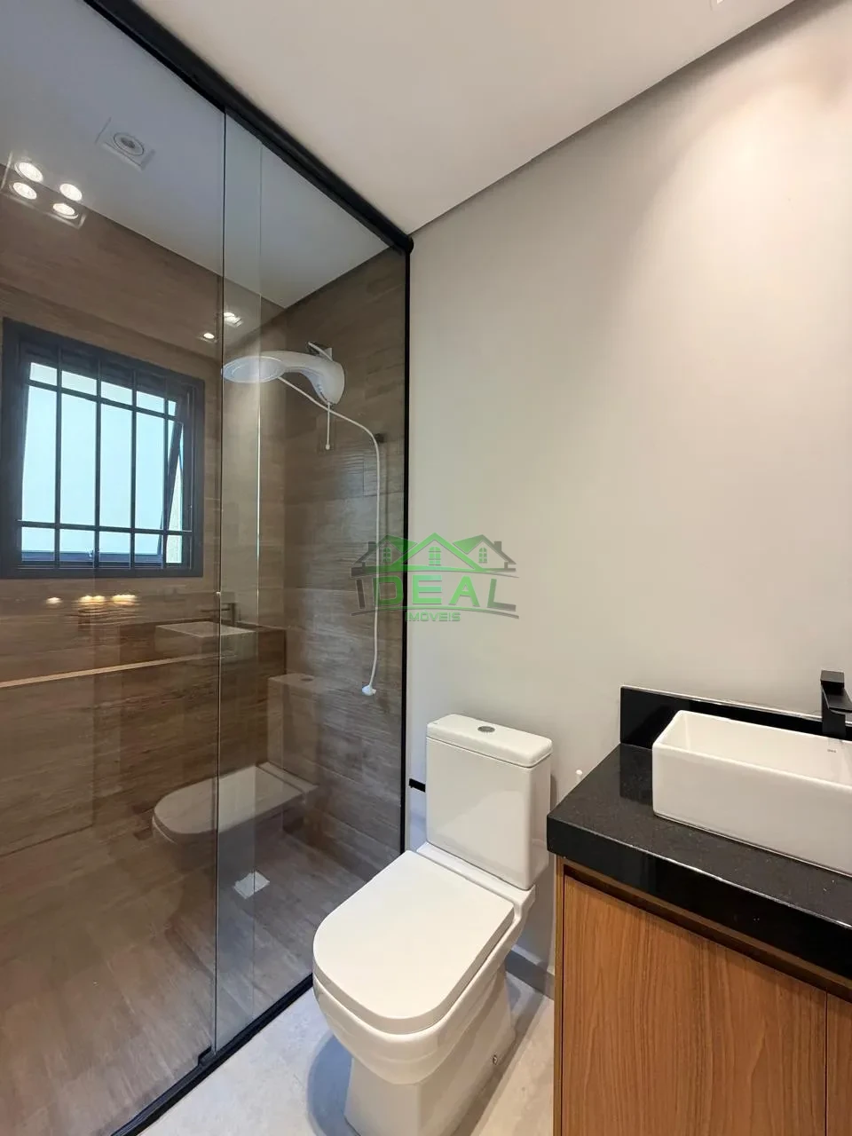 Sobrado Triplex com Pé-Direito Alto, Escritório e Terraço Gourmet no Alto da Lapa