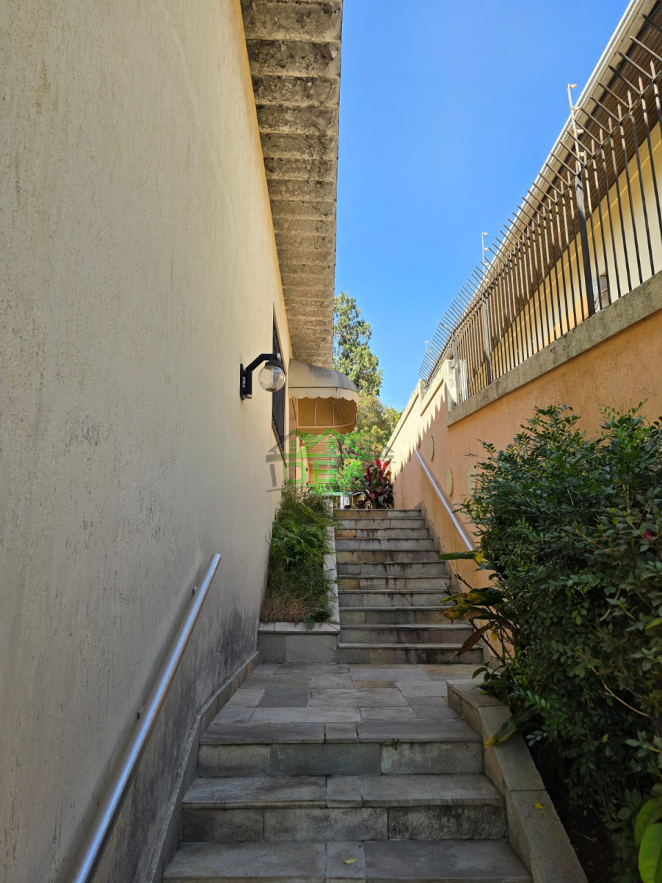 Casa à venda no Alto da Lapa, com possibilidade de uso residencial e comercial Imagens do imóveis Casa à venda no Alto da Lapa, com possibilidade de uso residencial e comercial