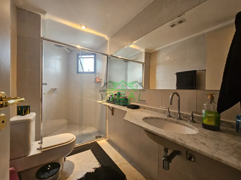 Apartamento de Alto Padrão  | 247m², 4 Suítes, 4 Vagas