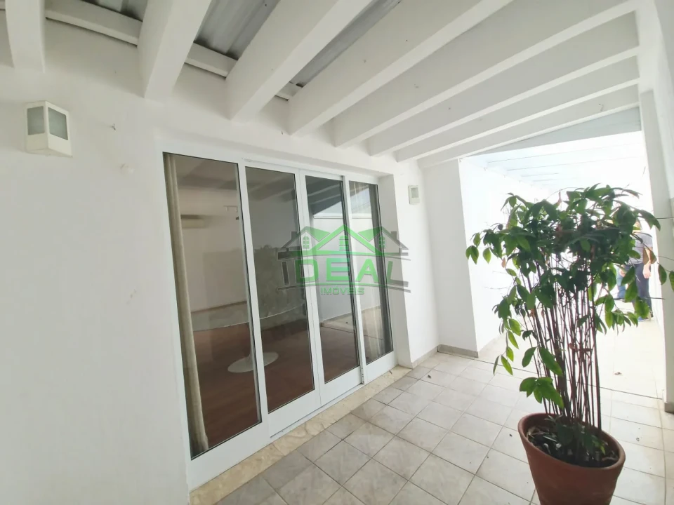 Imagens do imóveis Casa térrea para locação | 3 dormitórios, sendo 1 suíte, com piscina
