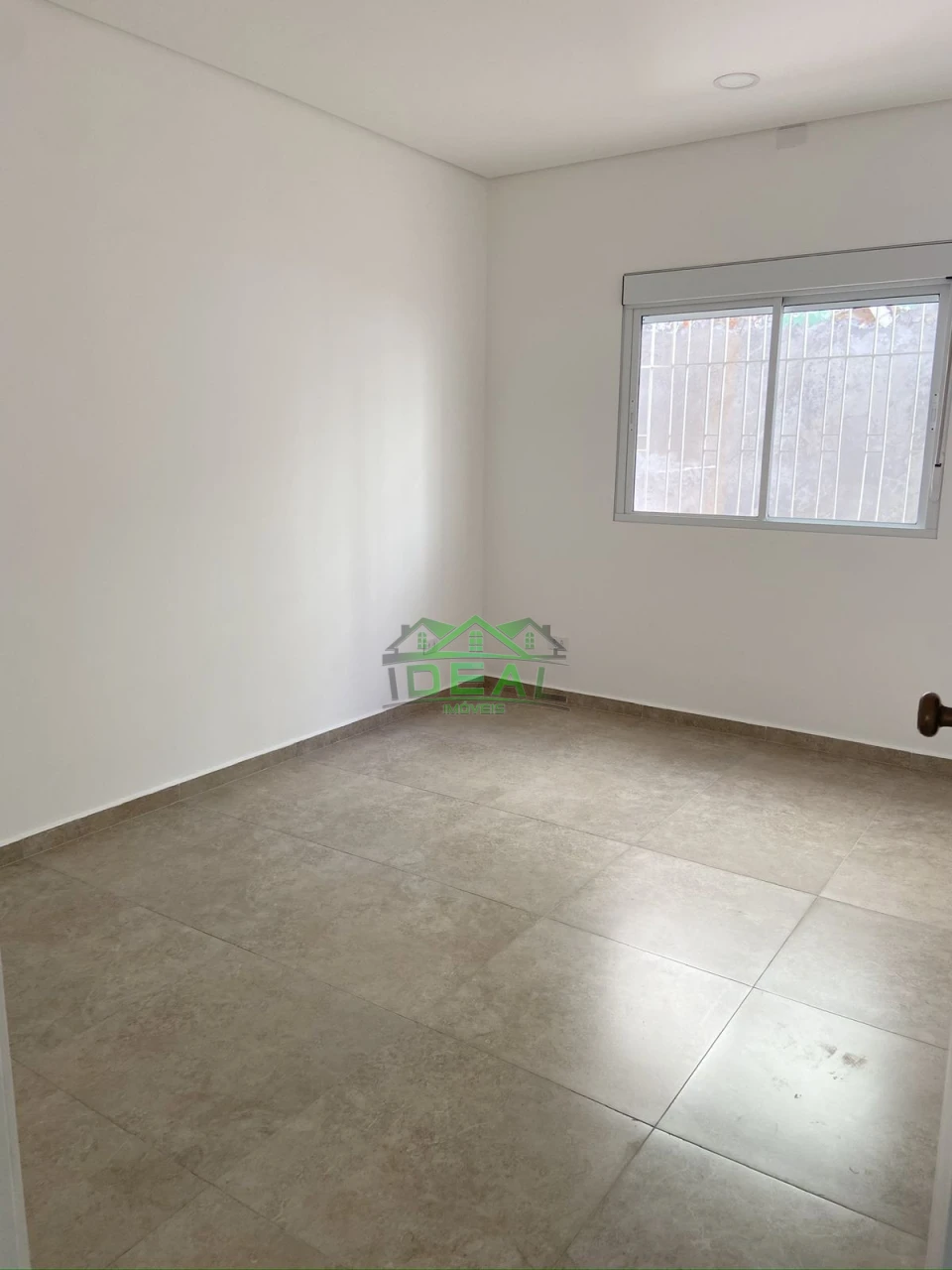 Venda Casa Comercial na Lapa, 5 salas, 4 vagas, 495m²
