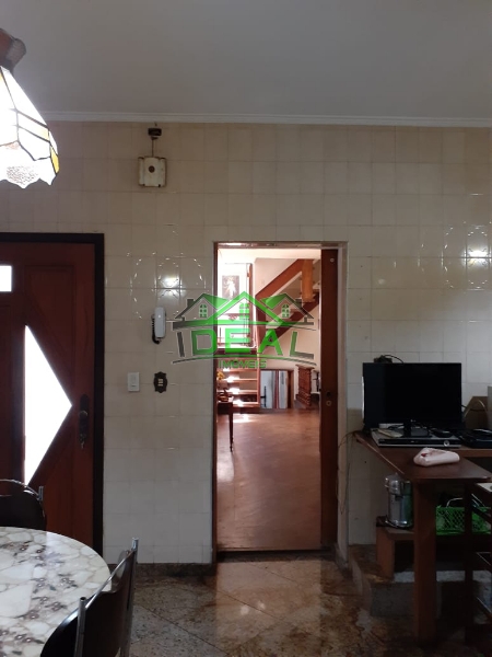 Sobrado para Venda no bairro Vila Ipojuca, 5 dorm, 2 suíte, 4 vagas, 348 m, 405 m