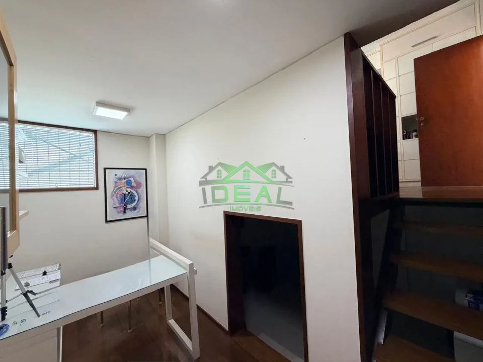 Imagens do imóveis Linda Casa de Arquiteto para Venda no Alto da Lapa, Espaço Gourmet e Piscina