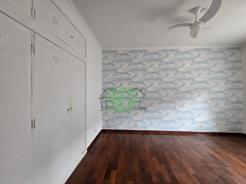 Casa Térrea para Venda no bairro Alto da Lapa, 3 dorm, 2 suíte, 6 vagas, 250 m, 600 m