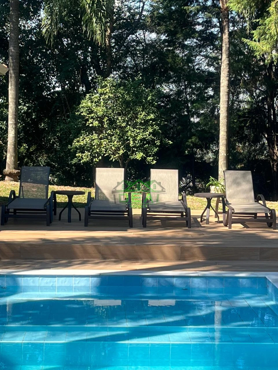 Casa de Condomínio para comprar 450m², 3 suítes, 6 vagas e 5 banheiros