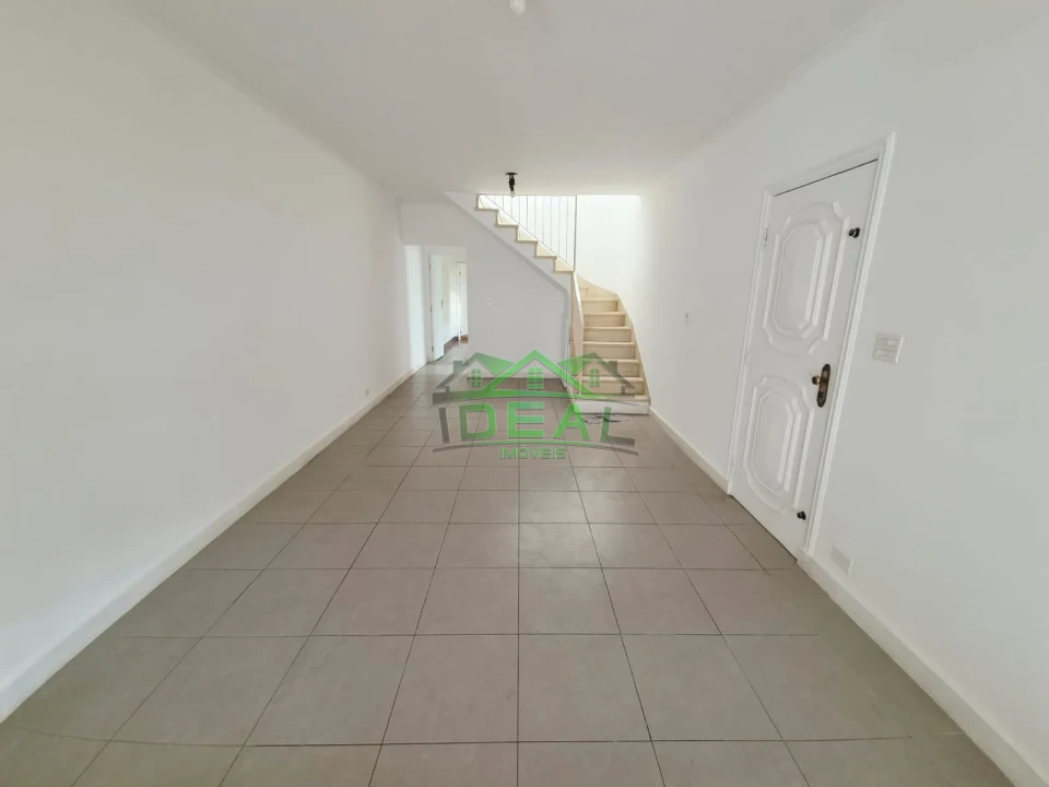 Imagens do imóveis Casa para locação, com 3 dormitórios, 2 vagas, Próximo ao MC DONALDS , na Cerro Corá