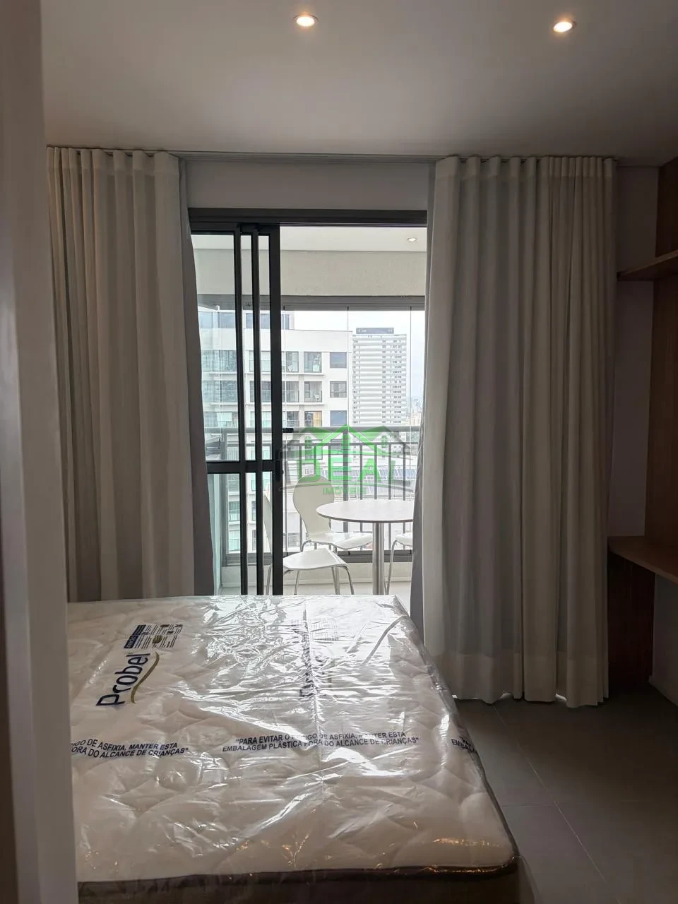 Studio para Locação na Vila Madalena, Em frente ao Metro e Lazer Completo