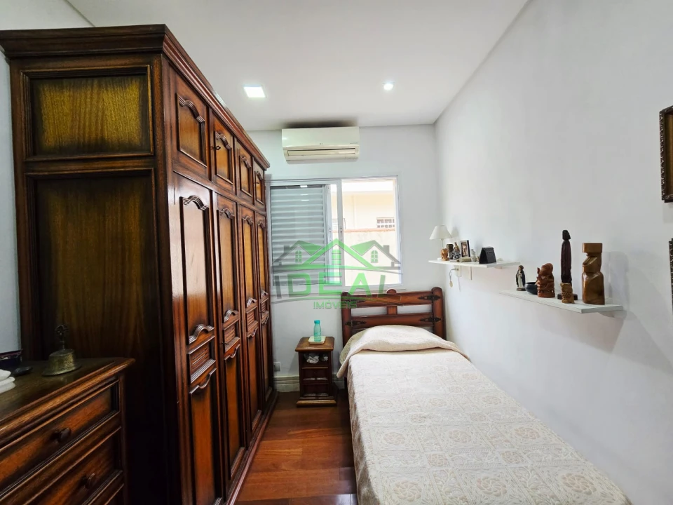 Casa Térrea Reformada na City Lapa, 4 Suítes, 6 Vagas, Piscina e Churrasqueira