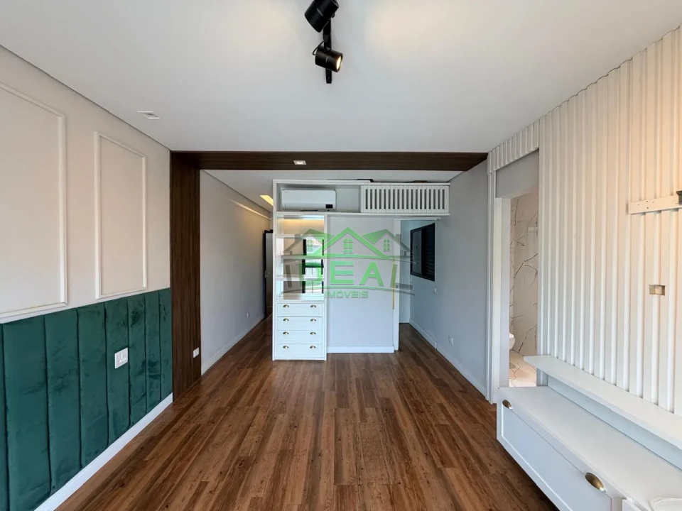 Sobrado Triplex com Pé-Direito Alto, Escritório e Terraço Gourmet no Alto da Lapa