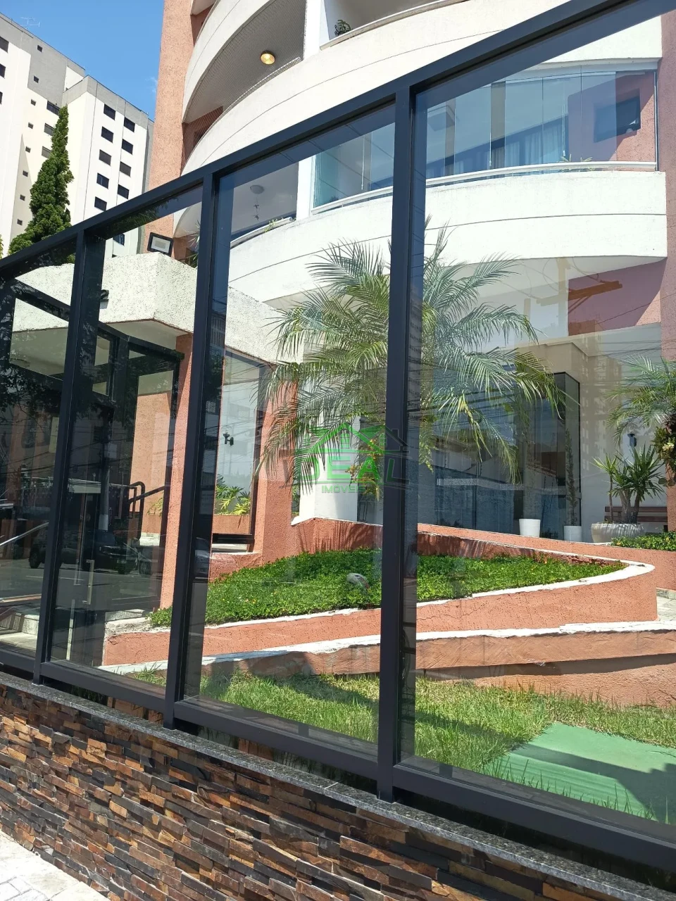 Apartamento para Locação na Vila Leopoldina | 2 dormitórios sendo 2 suítes, 2 vagas, 96 m²