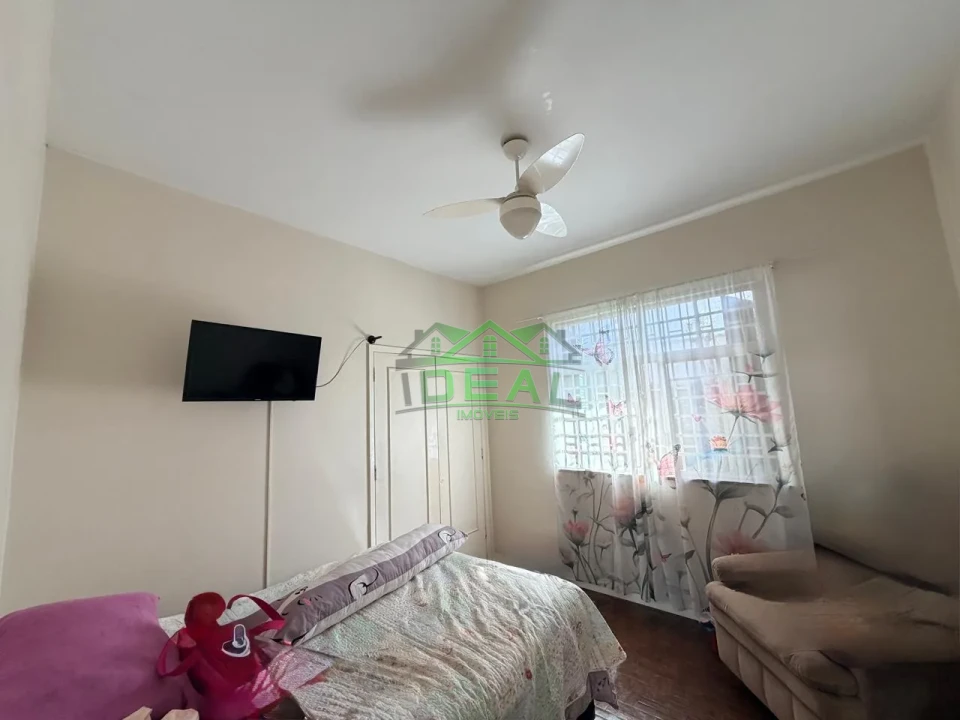 Casa Térrea para Venda no Alto da Lapa, Muito Quintal!