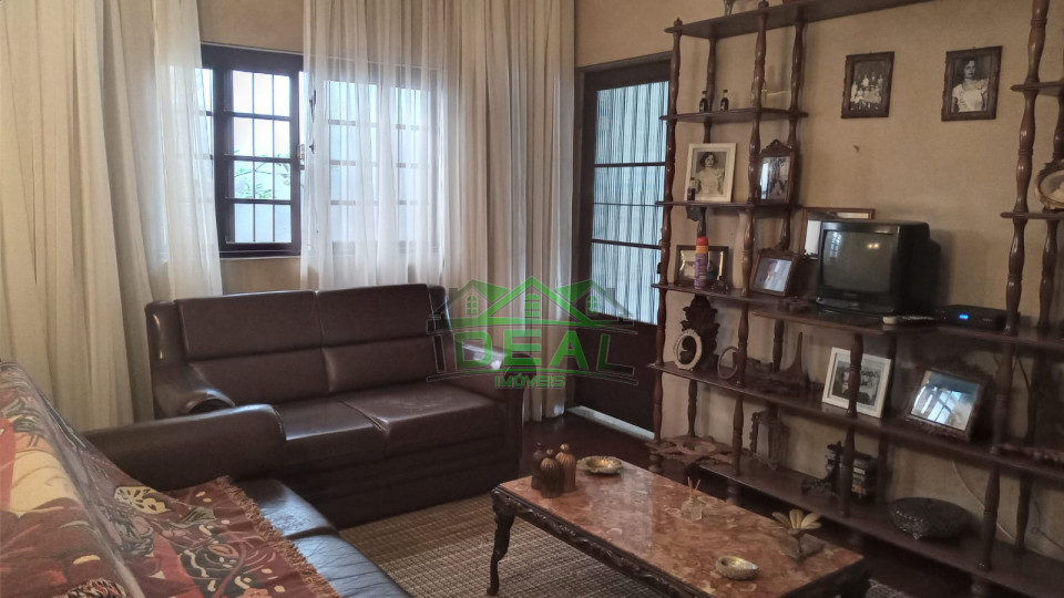 Casa térrea com 252m2 de terreno, com quintal amplo Imagens do imóveis Casa térrea com 252m2 de terreno, com quintal amplo