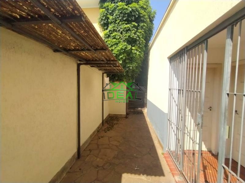 Casa (Sobrado) para Venda, 3 dorm(s), 1 suite(s), 6 vaga(s), 290 m²