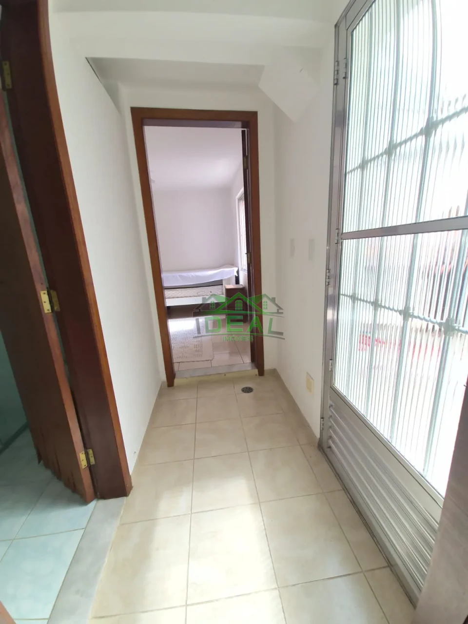 Casa Térrea a Venda- 4 Dormitórios sendo 1 suíte-2 vagas de garagem