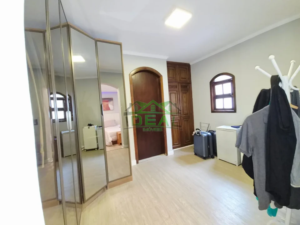 Imagens do imóveis Sobrado Amplo e Completo | 2 Suítes e 3 Vagas