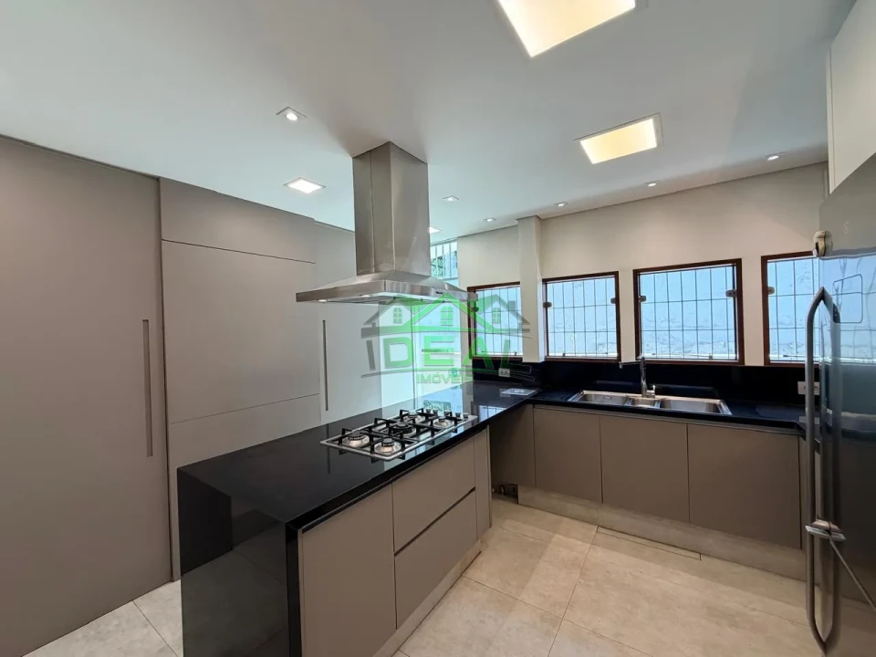 Imagens do imóveis Linda Casa de Arquiteto para Venda no Alto da Lapa, Espaço Gourmet e Piscina