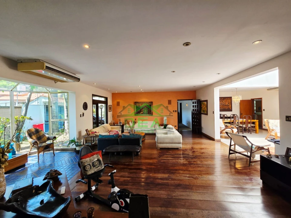 Casa para Venda no Boaçava, 1150m², Piscina e Churrasqueira