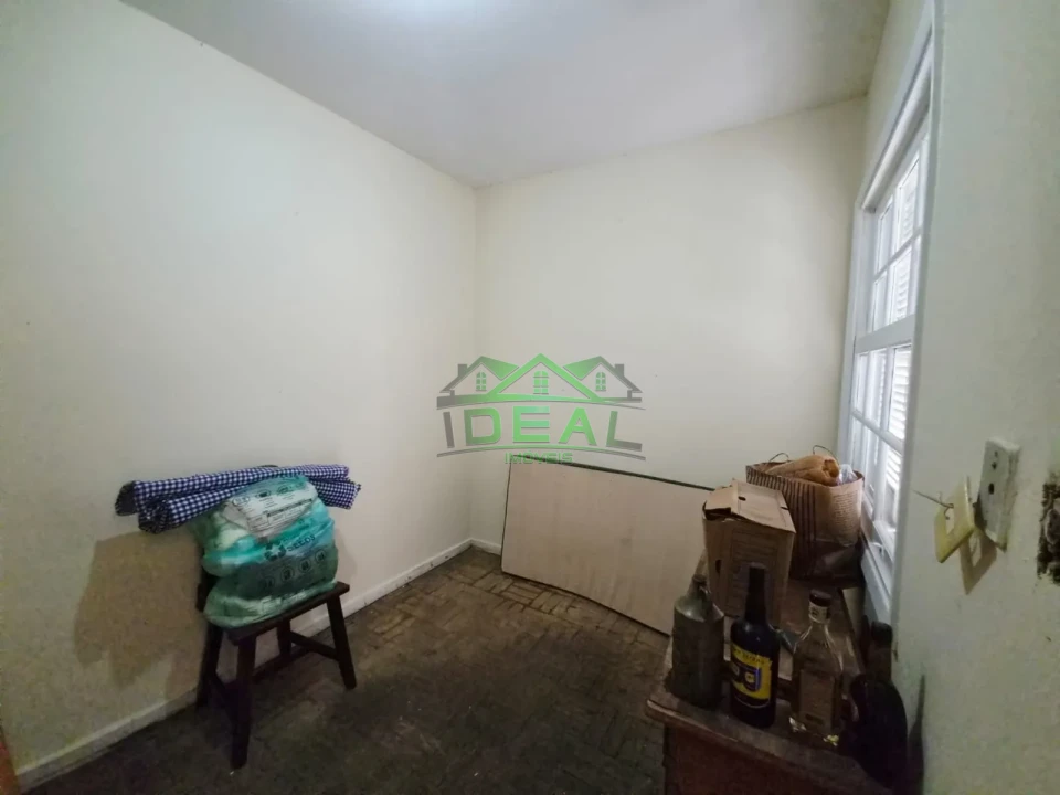 Imagens do imóveis Excelente Imóvel, com 3 dormitórios, 6 vagas de garagem