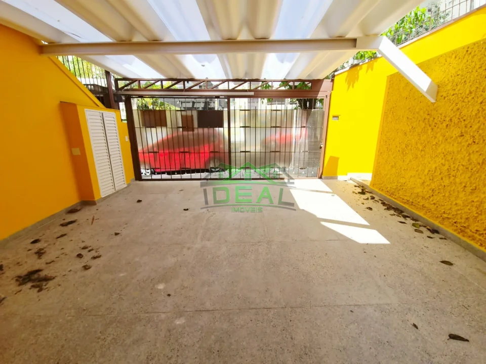 Sobrado para Locação com 3 dormitórios sendo 1 suíte , 2 vagas